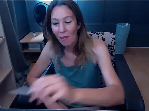 hannaha online show from 07-15-26, 07:24