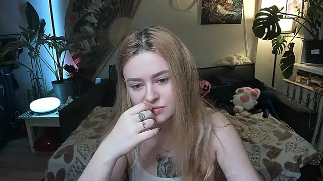 Alexa Pirs online show from 02-08-26, 03:59