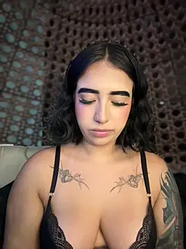 Scarlett-LS online show from 10-30-25, 04:14