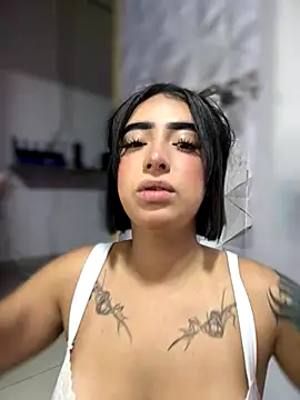 Scarlett-LS online show from 11-20-25, 02:45