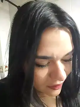 Snapshot of nikki_grey chatting on 10-05-25, 04:00 nikki grey online show from 10-05-25, 04:00