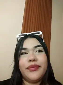 Snapshot of nikki_grey chatting on 10-27-25, 09:52 nikki grey online show from 10-27-25, 09:52