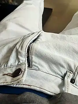 Snapshot of oscarshow24 chatting on 02-25-25, 06:09 oscarshow24 online show from 02-25-25, 06:09