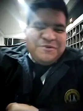 Snapshot of oscarshow24 chatting on 09-30-25, 06:18 oscarshow24 online show from 09-30-25, 06:18