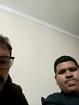 Snapshot of oscarshow24 chatting on 12-14-25, 02:28 oscarshow24 online show from 12-14-25, 02:28