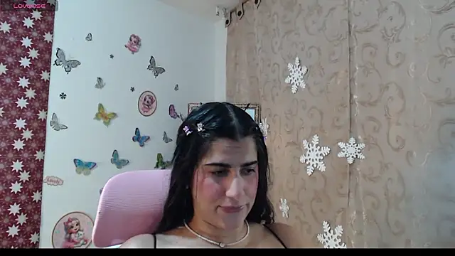 Snapshot of Hanna_latinaa chatting on 01-11-26, 04:17 Hanna latinaa online show from 01-11-26, 04:17