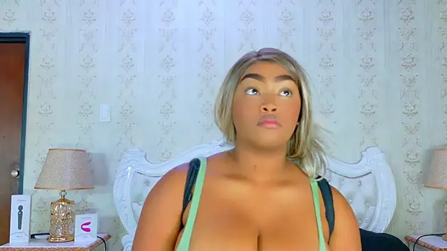 TianahGlow online show from 09-22-25, 08:11