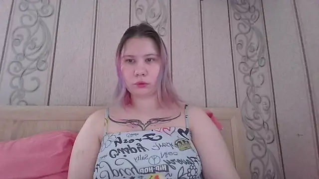 Snapshot of Little_kitsune1707 chatting on 10-02-25, 07:26 Little kitsune1707 online show from 10-02-25, 07:26