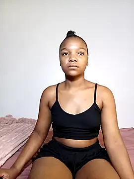 Snapshot of Kylie6lack chatting on 03-04-25, 05:00 Kylie6lack online show from 03-04-25, 05:00