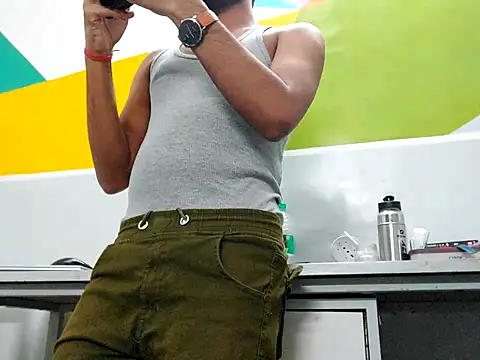 Snapshot of Lustyluckyy chatting on 02-25-25, 03:49 Lustyluckyy online show from 02-25-25, 03:49