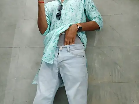 Snapshot of Lustyluckyy chatting on 10-10-25, 10:58 Lustyluckyy online show from 10-10-25, 10:58