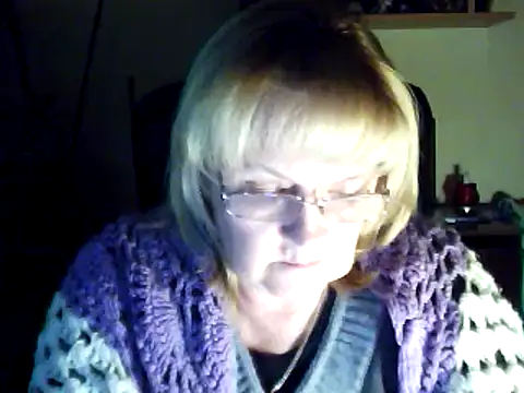 Snapshot of Violet5364 chatting on 02-21-25, 06:04 Violet5364 online show from 02-21-25, 06:04