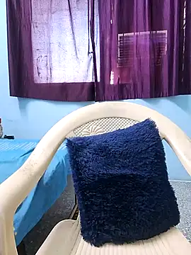 Snapshot of Jassi_Does chatting on 03-09-25, 09:13 Jassi Does online show from 03-09-25, 09:13