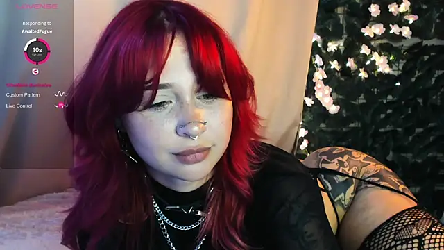 Snapshot of marynixoxo chatting on 06-08-26, 04:18 marynixoxo online show from 06-08-26, 04:18
