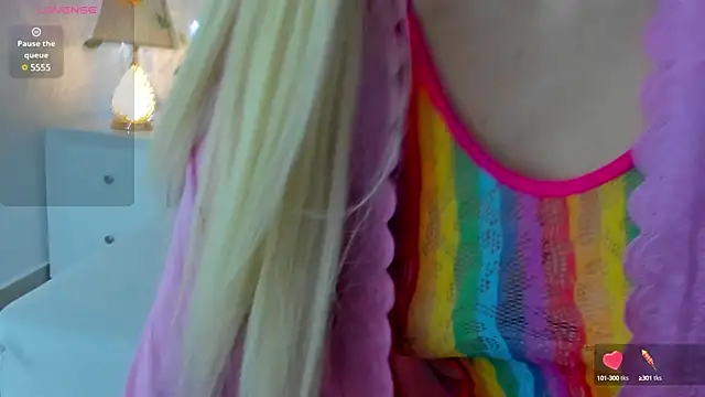 Snapshot of CandieGilson__ chatting on 03-10-25, 06:34 CandieGilson online show from 03-10-25, 06:34