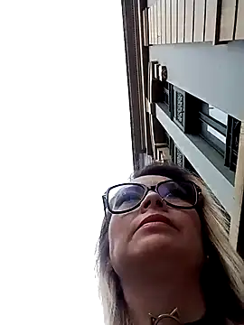 Snapshot of CandieGilson__ chatting on 09-14-25, 11:31 CandieGilson online show from 09-14-25, 11:31