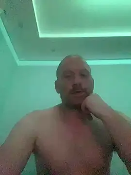 Snapshot of Krzysiekg123 chatting on 10-07-25, 05:10 Krzysiekg123 online show from 10-07-25, 05:10