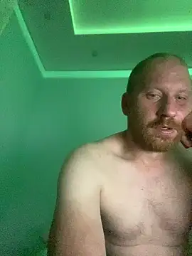 Snapshot of Krzysiekg123 chatting on 10-24-25, 06:59 Krzysiekg123 online show from 10-24-25, 06:59