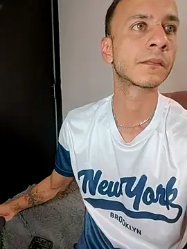 Snapshot of Jehan_Soto chatting on 09-30-25, 07:30 Jehan Soto online show from 09-30-25, 07:30