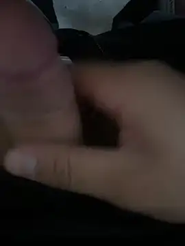 Snapshot of antoni_420 chatting on 10-21-25, 09:04 antoni 420 online show from 10-21-25, 09:04