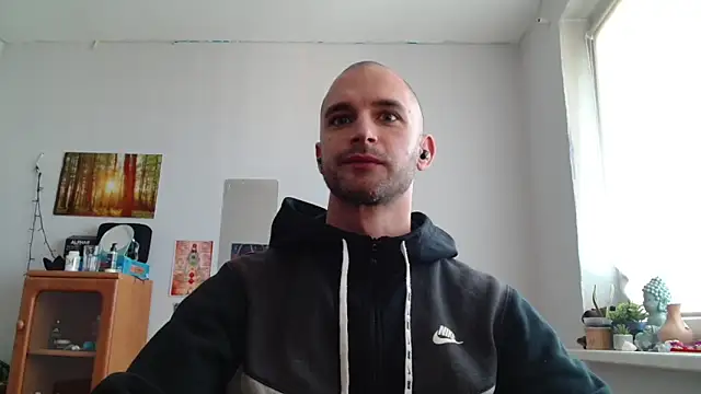OskarBreno online show from 05-02-26, 09:36