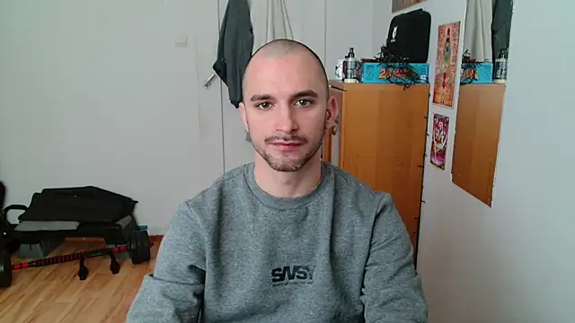 OskarBreno online show from 05-15-26, 07:04