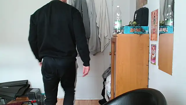OskarBreno online show from 05-16-26, 03:44