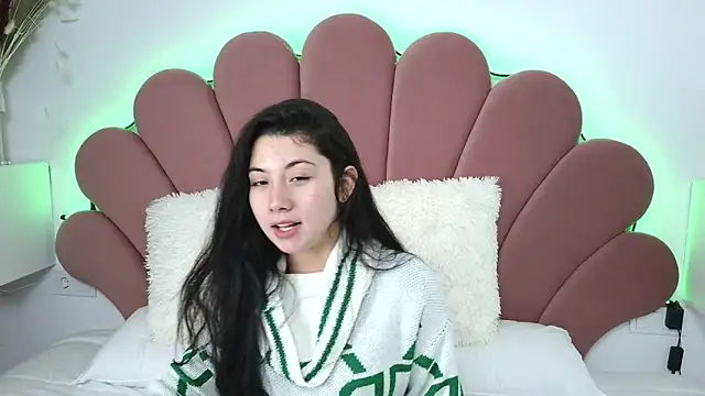 Snapshot of ScarlletRays chatting on 03-01-25, 05:16 ScarlletRays online show from 03-01-25, 05:16