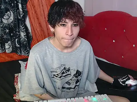 Alien Twink online show from 10-04-25, 03:04