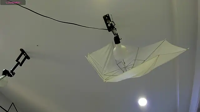 Snapshot of EmiliaRose_ chatting on 11-04-25, 09:03 EmiliaRose online show from 11-04-25, 09:03