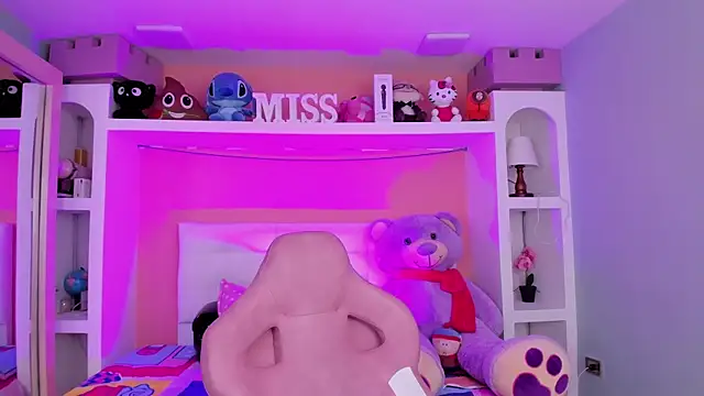 miss   megan online show from 04-24-26, 02:36