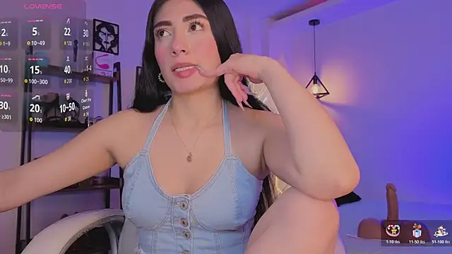 Miller Vanessa  online show from 11-24-25, 08:41