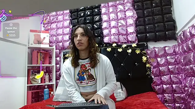 Snapshot of poisondost_hot chatting on 09-17-25, 11:12 poisondost hot online show from 09-17-25, 11:12