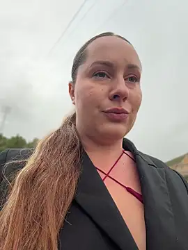 Mona Plus online show from 04-25-26, 07:44