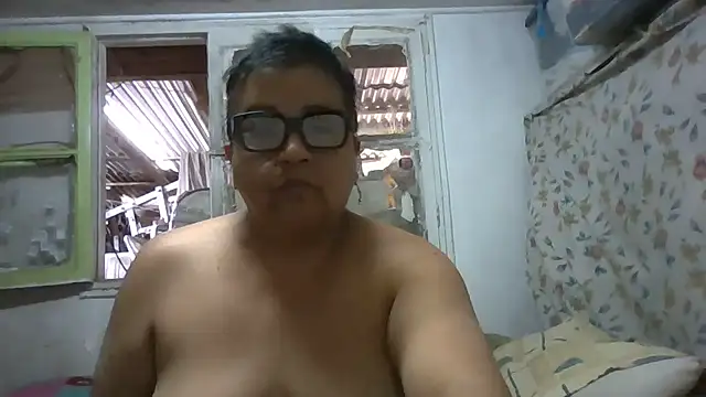 erinadarling79 online show from 11-06-25, 06:31