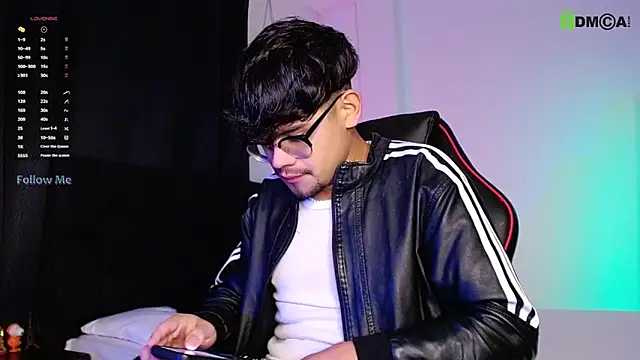 Snapshot of isaac-saenz chatting on 10-21-25, 12:11 isaac-saenz online show from 10-21-25, 12:11