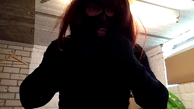 Bleueyez007 online show from 04-22-26, 12:07