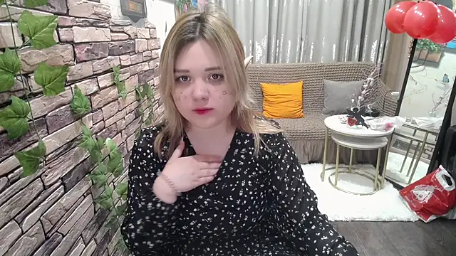 Snapshot of Finna_39 chatting on 02-16-25, 09:38 Finna 39 online show from 02-16-25, 09:38