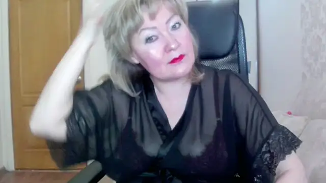 Victoria secrets  online show from 06-18-26, 04:46