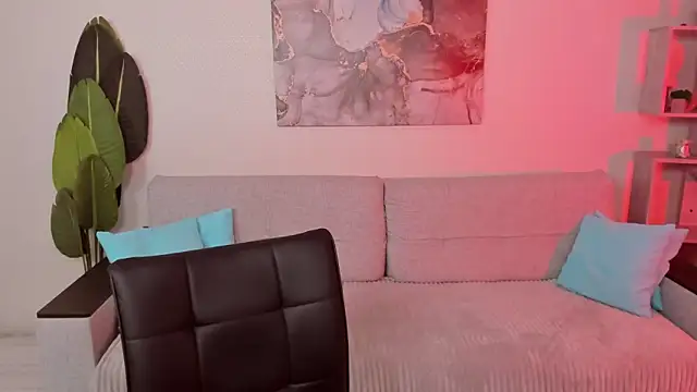 GabriellaMays online show from 11-16-25, 05:13