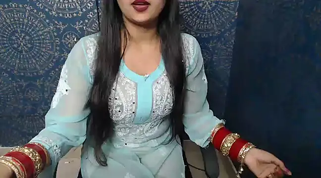 Snapshot of megancatluna chatting on 03-06-25, 07:25 megancatluna online show from 03-06-25, 07:25