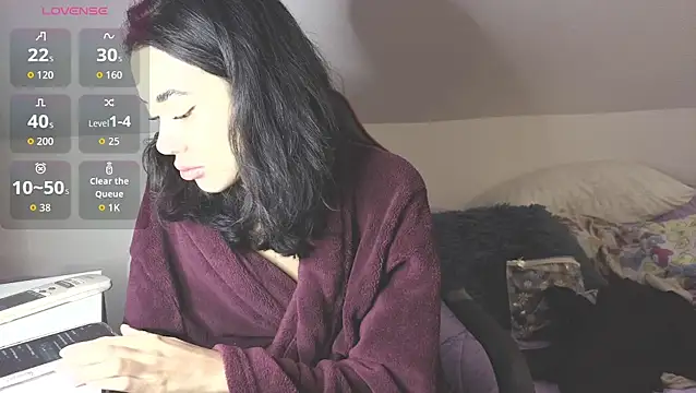 KylieLoveXX online show from 11-17-25, 06:14