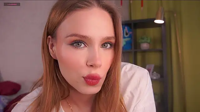 TaiteBayles online show from 04-23-26, 01:40