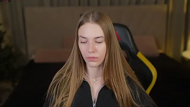 Layla Sweet  online show from 01-14-26, 08:47