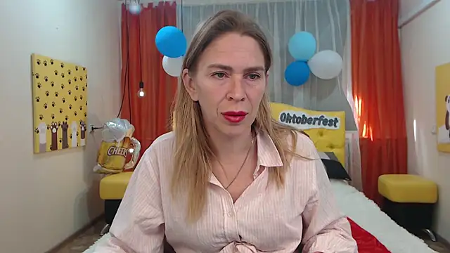 TessaDaybreak online show from 09-25-25, 06:28