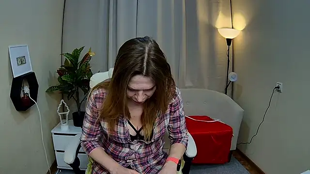 TessaDaybreak online show from 02-21-26, 07:42