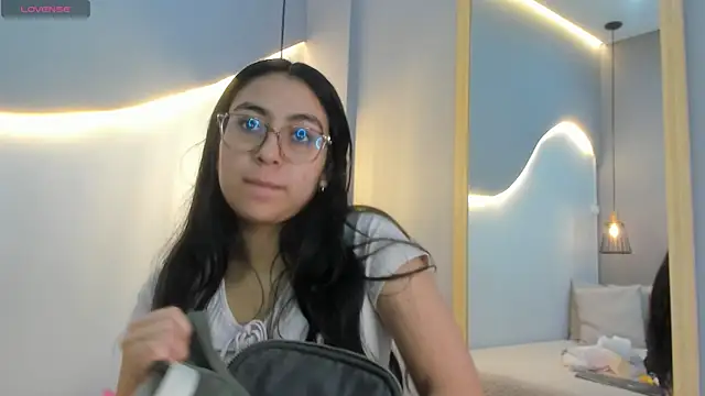 lucelly 15 online show from 12-22-25, 11:40