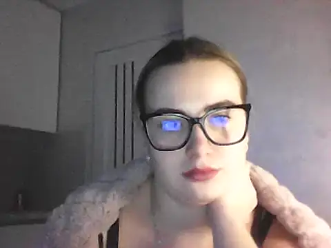 Snapshot of GoddessTenderness chatting on 02-18-25, 06:37 GoddessTenderness online show from 02-18-25, 06:37