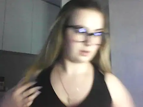 Snapshot of GoddessTenderness chatting on 02-22-25, 04:19 GoddessTenderness online show from 02-22-25, 04:19