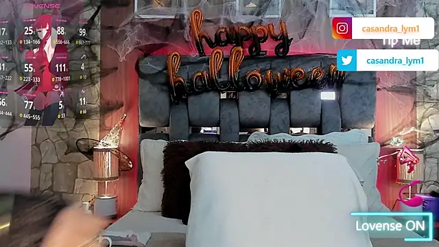 Casandra lym1 online show from 10-26-25, 12:00